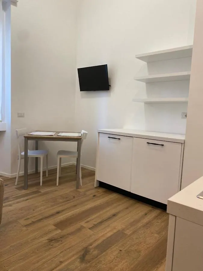 Isola Studio Apartment Milan
