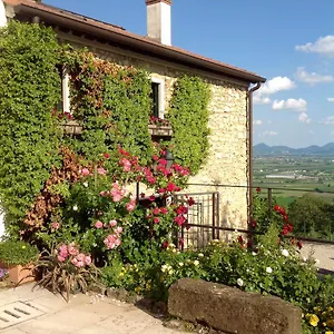 Le Mandolare , Villaga Italia