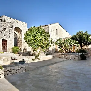Borgo Alveria , Villa Vela Italia